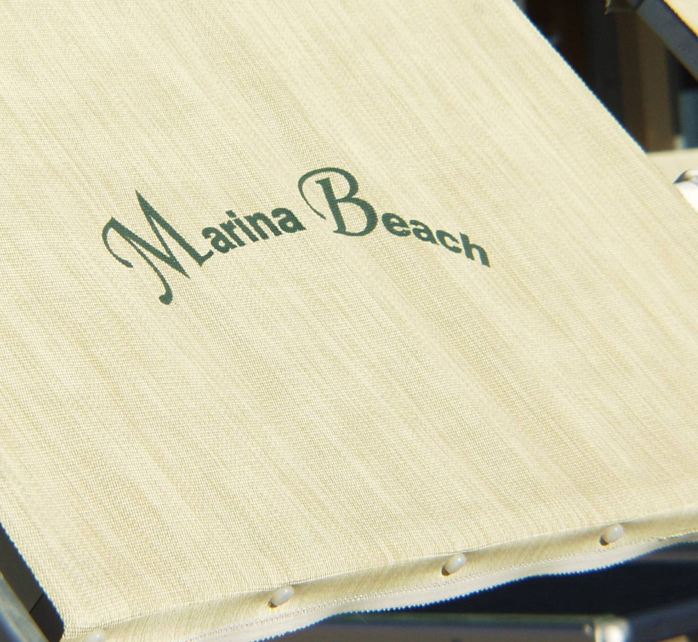 media.Scritta M.Beach su lettino